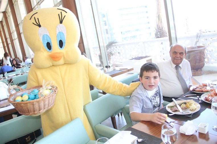 Easter at Mondo